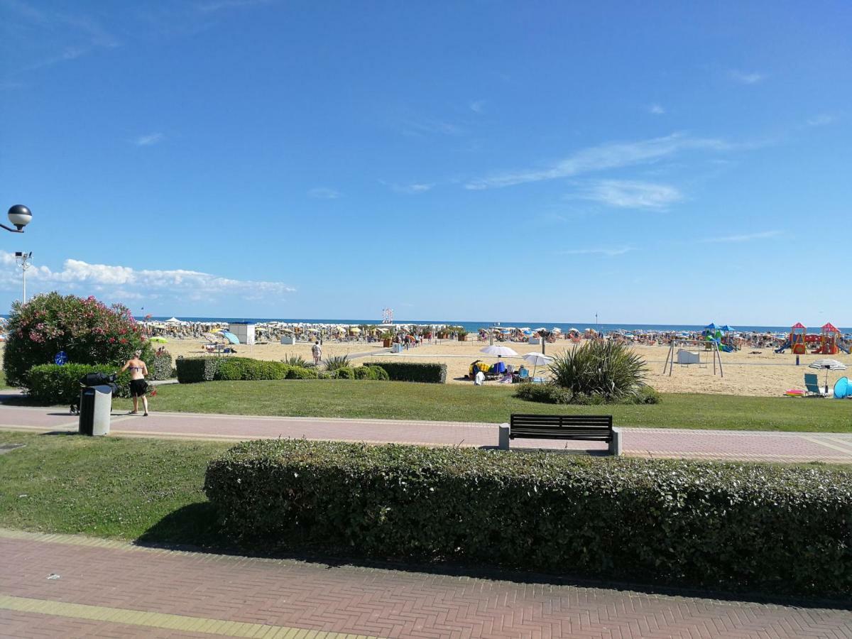 Condominio Moschettieri Bibione Eksteriør bilde